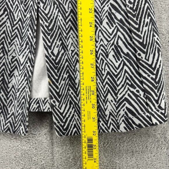 Cabi Jacket XS Gray Striped Zebra Zigzag Ponte Button Up Long 3/4 Sleeve Crew - Picture 11 of 16